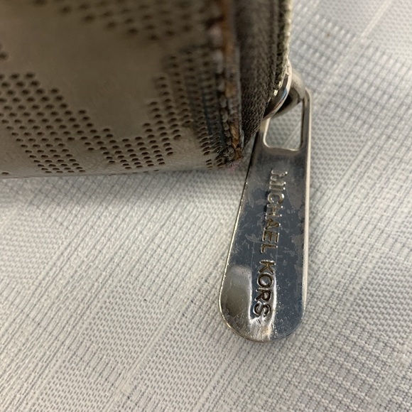 MICHAEL Michael Kors  Monogram Mirror Metallic Continental Zip Around Wallet - Picture 10 of 11